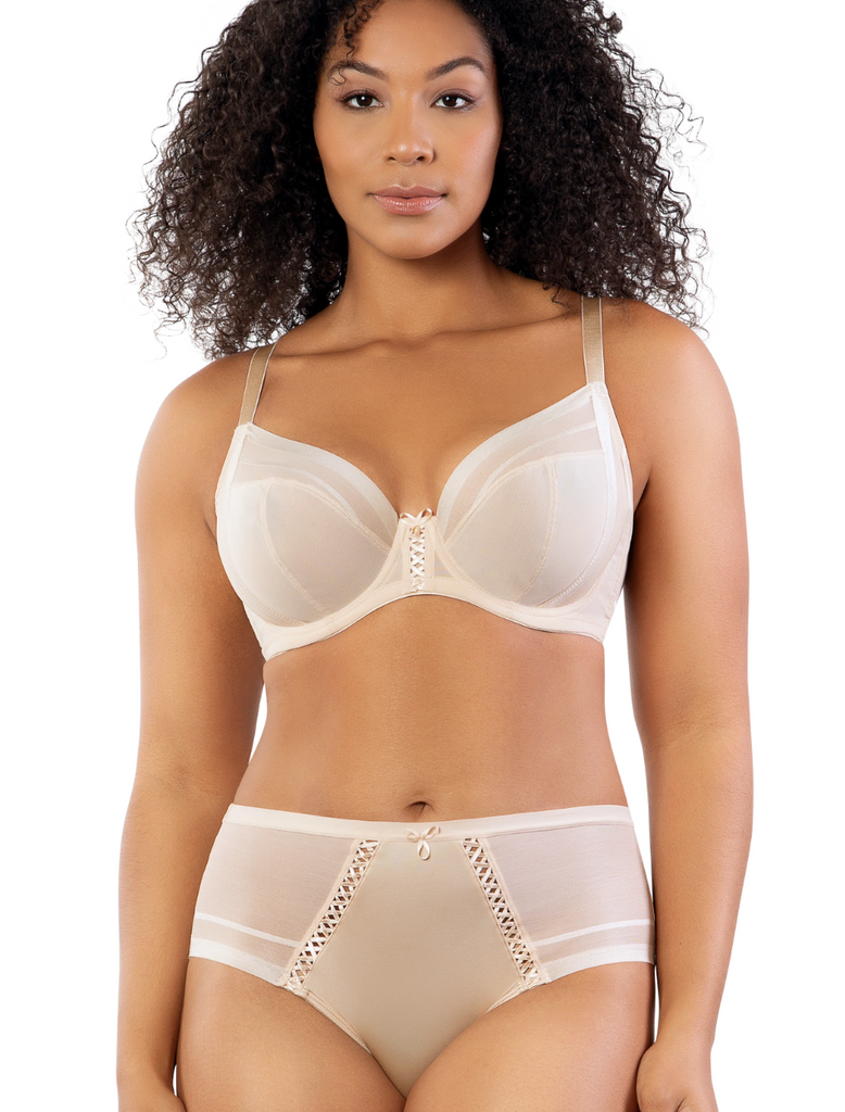 What Color Bra Do You Wear With A White Shirt? - ParfaitLingerie